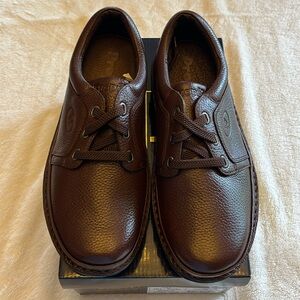 Brand new orthopedic and diabetic approved Propét dress shoes size 10 1/2, X(3E)